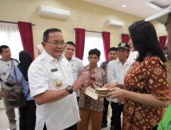 Dodi Reza Minta Daging Kurban Dibungkus Pelepah Pinang Juga Daun Pisang