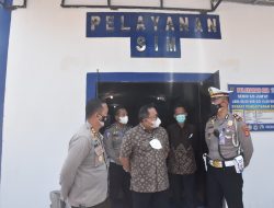 Bersilahturahmi ke Polres Muba, Dodi Reza Perpanjang SIM