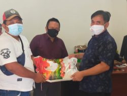 PWI Muba Salurkan Beras ke Wartawan Yang terdampak Covid