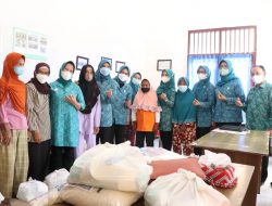 Peringati Hari Kartini, TP PKK Kabupaten Muba Berbagi Kasih