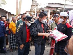 Bupati Banyuasin Bersama Guburnur Sumsel tinjau lokasi kebakaran di sungsang