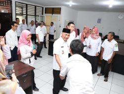 Hari Pertama Kerja, Pj Bupati Apriyadi Langsung Sidak Pelayanan Publik