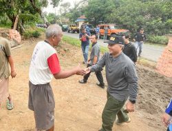 Susuri Hutan, Ziarah Hingga Buatkan Sumur Bor Warga Pelosok di Muba