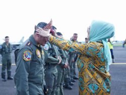 Ketua DPRD Prov. Sumsel Sambut Kedatangan Pesawat Jet Tempur F -16
