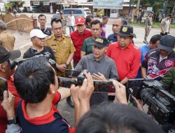 Cegah  Kasus DBD, Pj Bupati Apriyadi Imbau Camat Hingga Kades Gencarkan Jumat Bersih