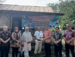 Pj Bupati Banyuasin Salurkan Bantuan Cadangan Pangan Pemerintah Tahun 2025