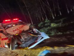 Pemkab Muba Selamatkan Seluruh penumpang  Ambulans RS Bayung Lencir Pasca Kecelakaan