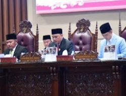 Rapat Paripurna DPRD Sumsel ke- XVII Sepakati Tiga Raperda Menjadi Perda.